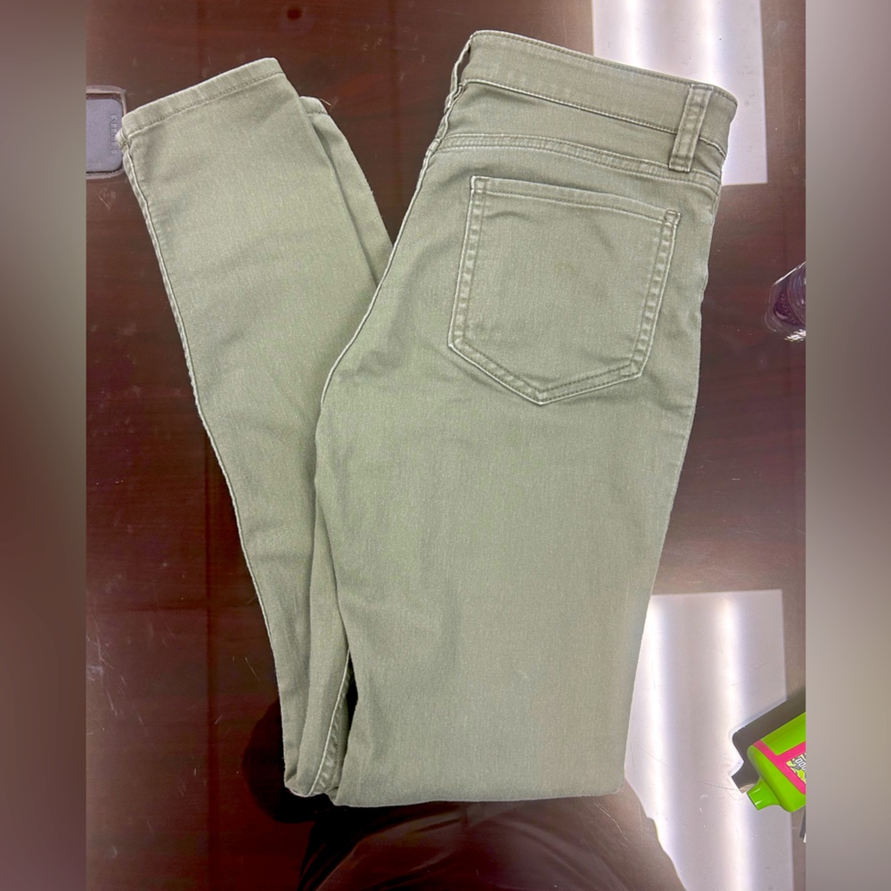 Camo green L.O.G.G skinny pants size 8